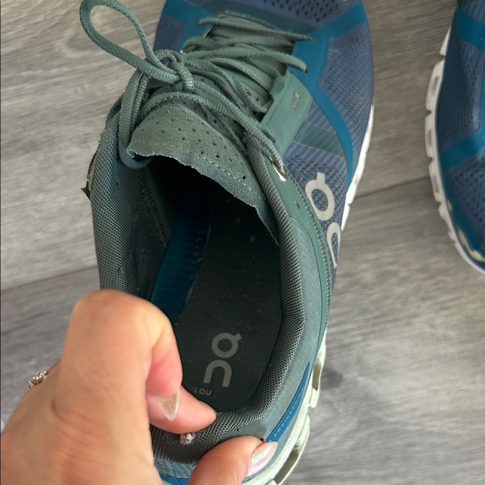 ON RUNNING Cloudflow 'Sea Petrol' Running Shoes Size 11.5 - Picture 8 of 13